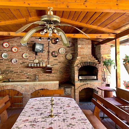 Casa Ramona Lägenhet Turda Exteriör bild