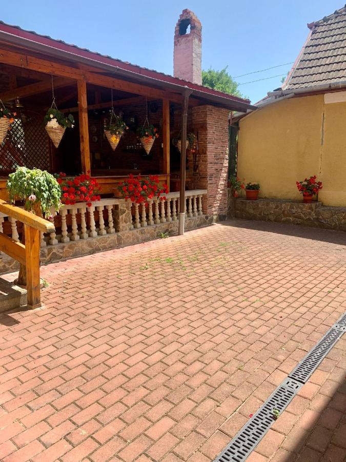 Casa Ramona Lägenhet Turda Exteriör bild